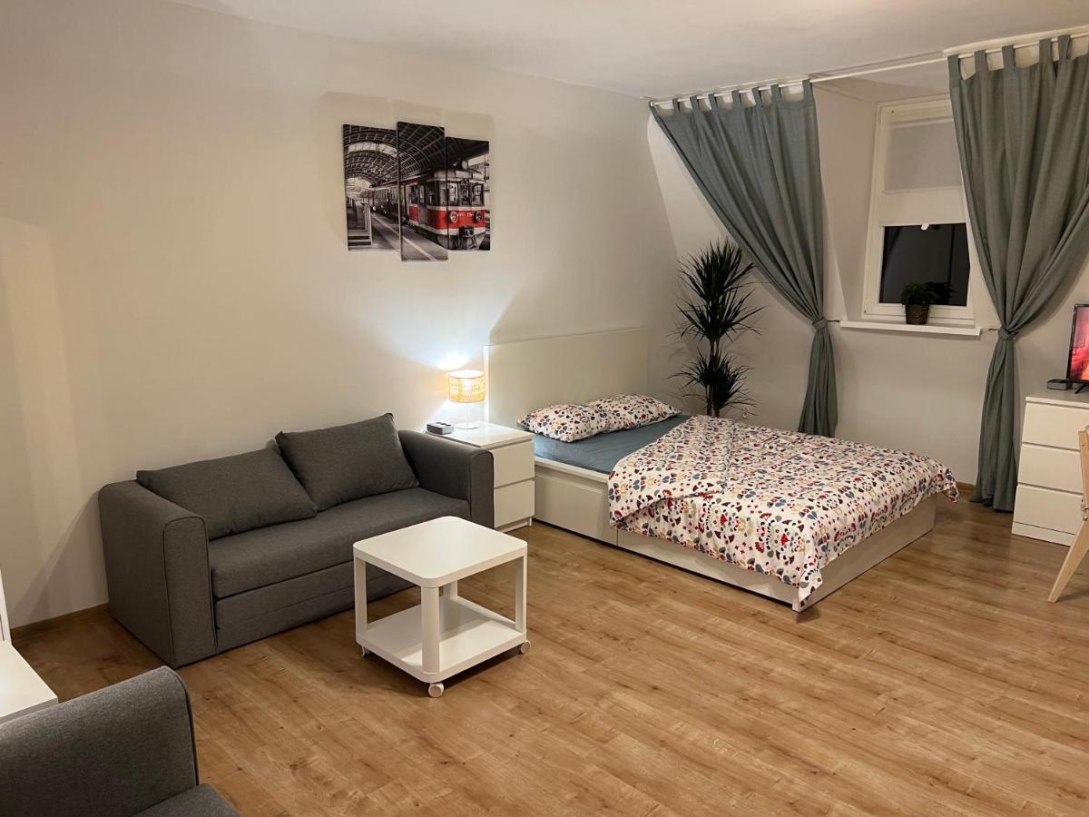 קטוביץ Grand Central Apartments מראה חיצוני תמונה
