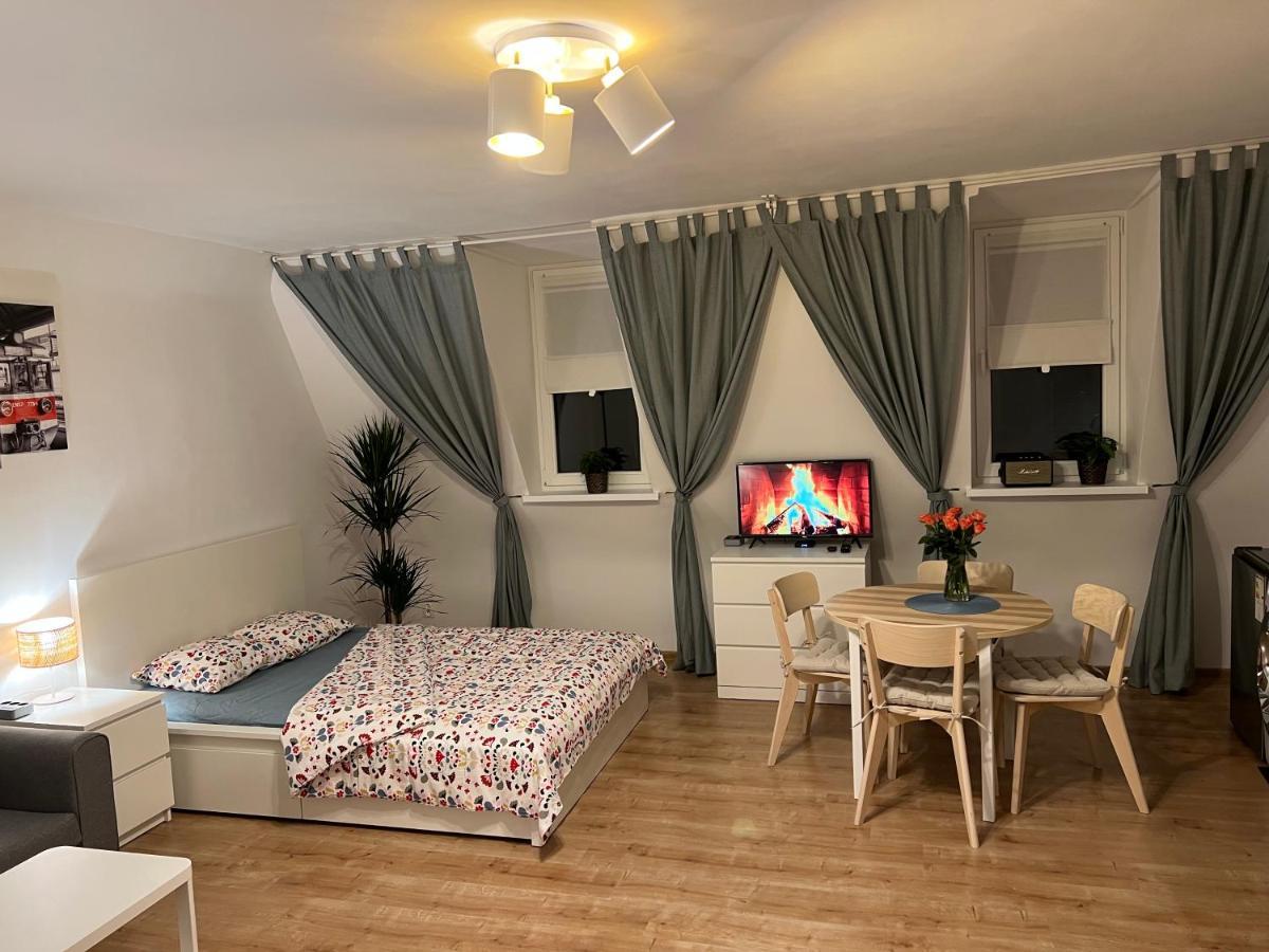 קטוביץ Grand Central Apartments מראה חיצוני תמונה