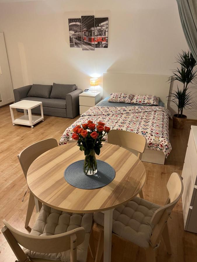 קטוביץ Grand Central Apartments מראה חיצוני תמונה